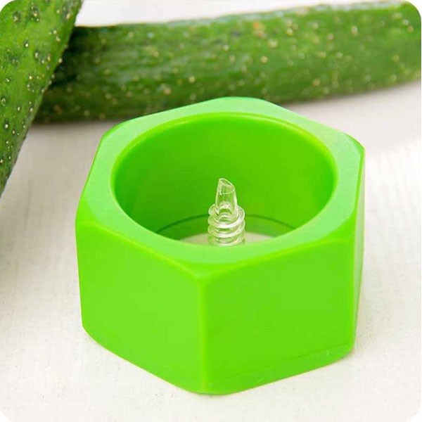 Multi-Purpose Plastic Vegetable Cutter Screw Cucumber Slicer, Assorted Color-4373