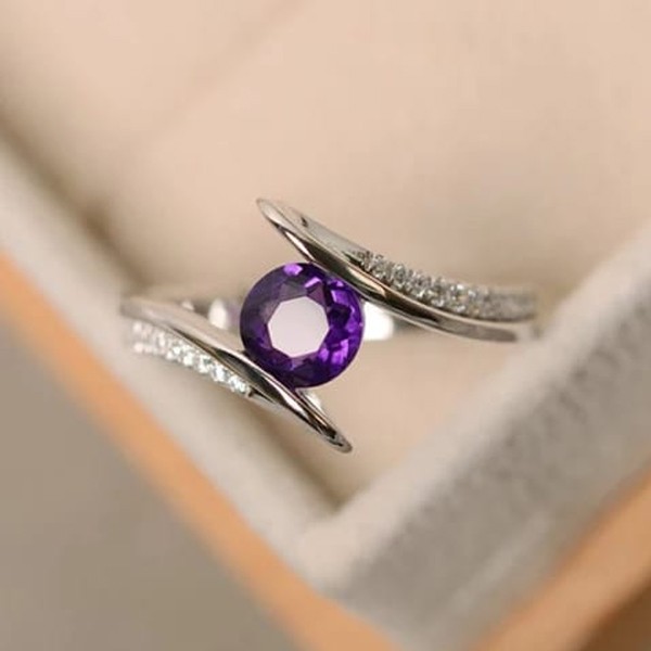 SIGNATURE COLLECTIONS Purple Solitaire Ring SGR011-5110