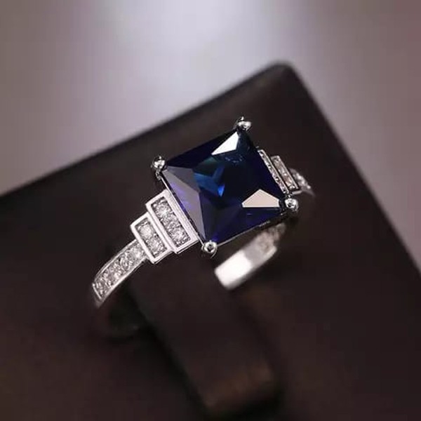 SIGNATURE COLLECTIONS Blue Zircon Luxury Ring SGR014-5120