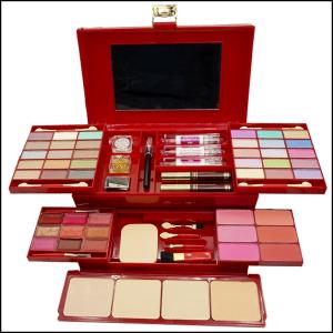 KMES Sexy Charming Proffessional Make Up Kit C875-HV