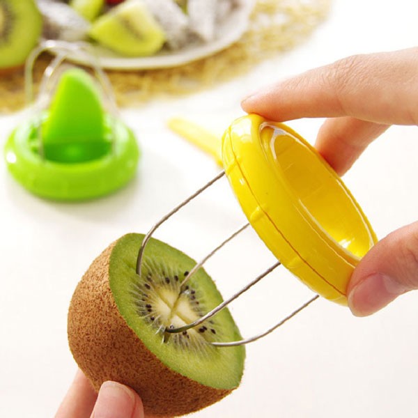 Multi-functional Fruit Cutter Kiwifruit Peeling Digging Core Twister Slicer, Assorted Color