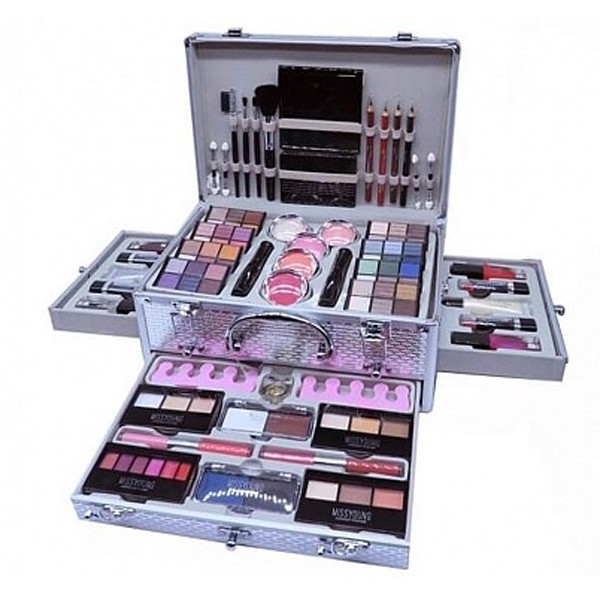 Miss Young Hollywood Style 1 makeup kit